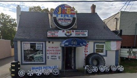 J & B Tires, Selden