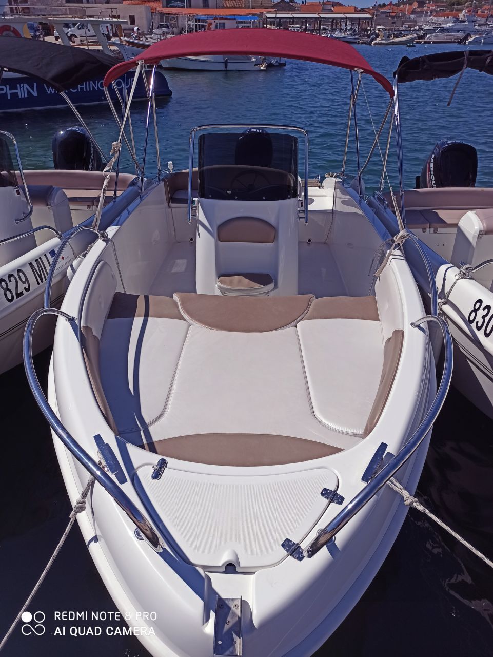 RENT A BOAT MURTER KORNATI SPEEDY 590 
