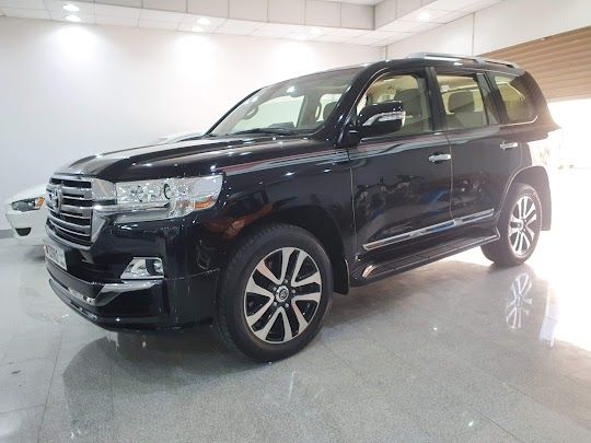 2018 Toyota Land Cruiser GXR