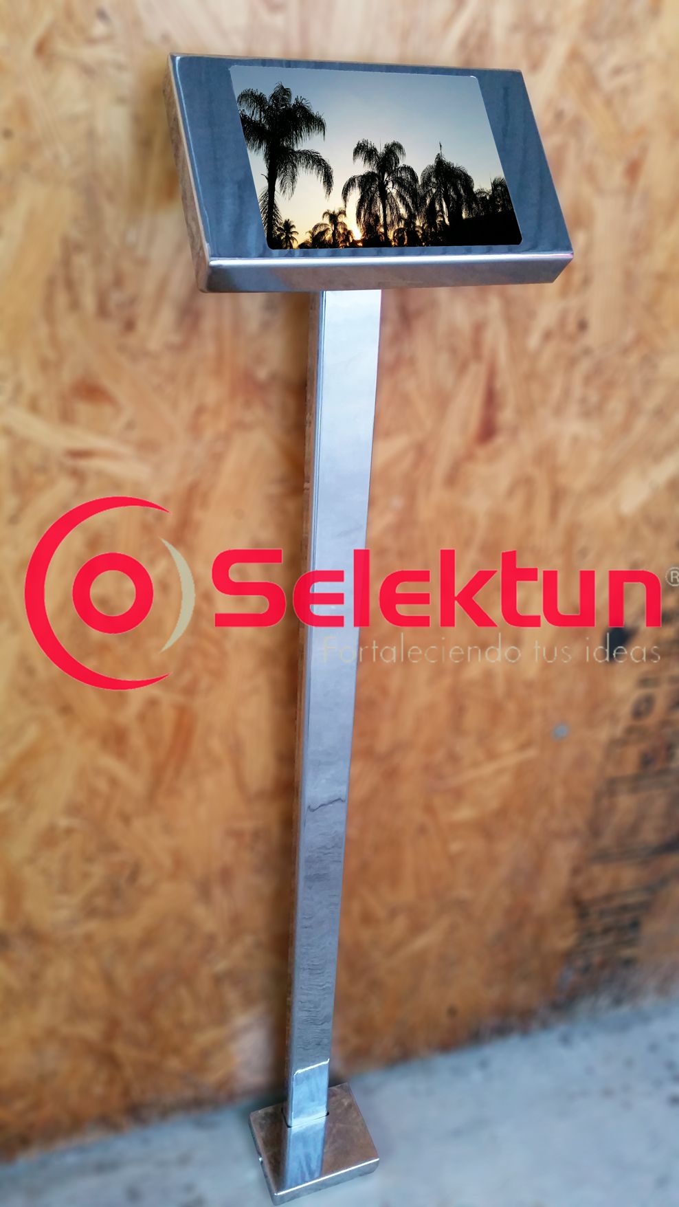 Pedestales y soportes antirrobo para tableta 