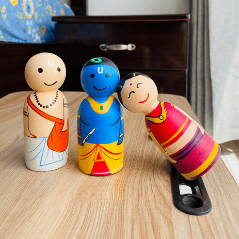 Buy Radha, Krishna & Sudama Wooden Toys & Story Cards 