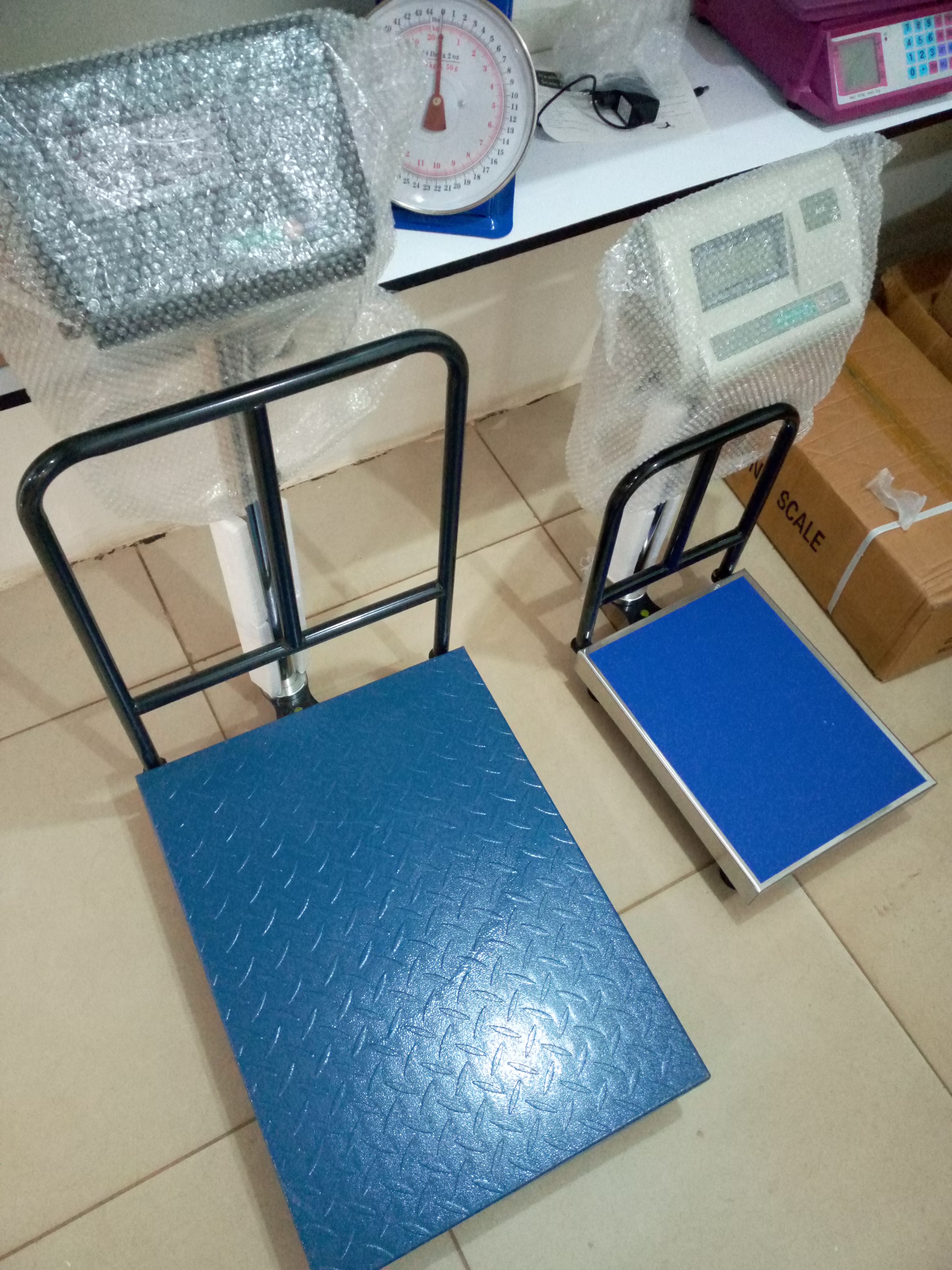 300kg Digital Platform weighing scale in kampala 