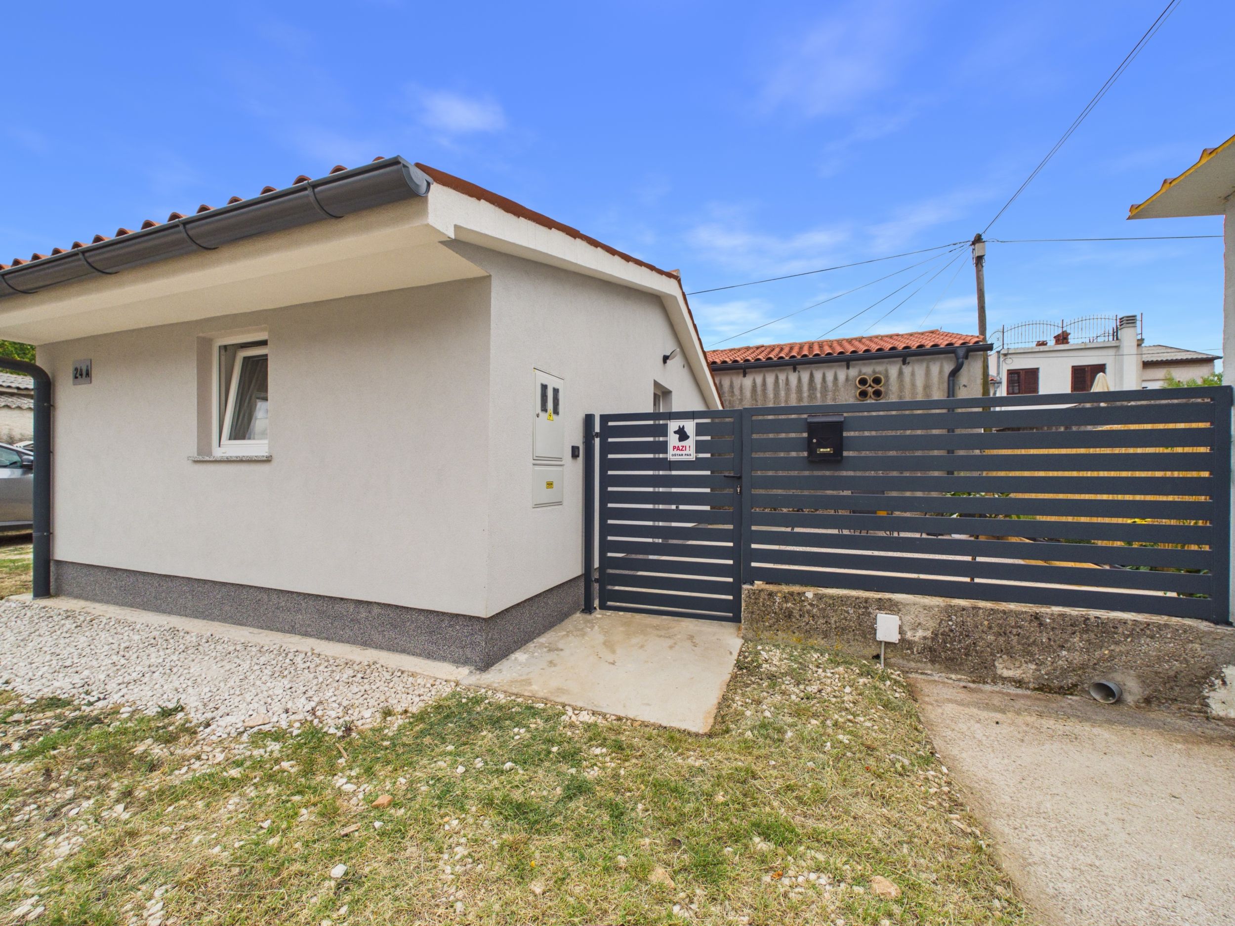 Small house for sale in Pula, Istria 