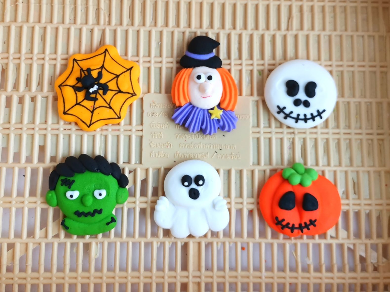 edible cake topper for Halloween cake Decoration Ghost spider witch pump skin Sugar icing Halloween cake topper